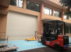 諾力2噸電動叉車交付長沙某高校用戶使用
