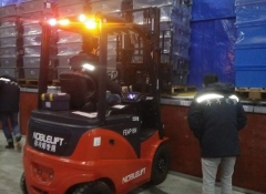 諾力冷庫專用電動叉車FE4P16-30交付湖南長沙保稅區食品冷鏈行業年年有余公司
