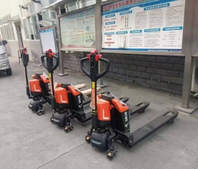 電動叉車